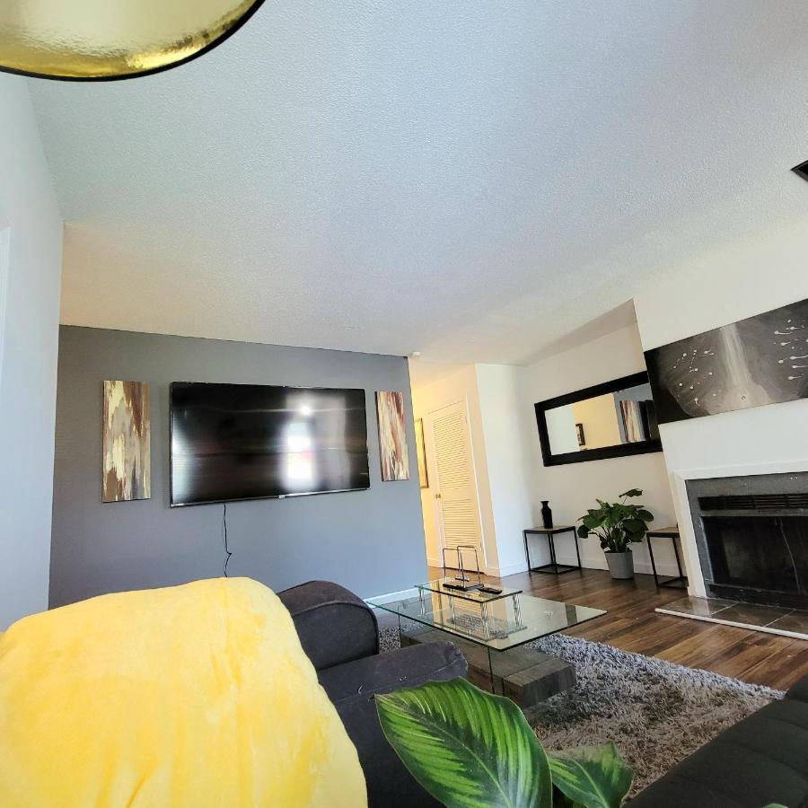 فيلا Hi-Tek-Duplex A-Two 75In 4K Led تشارلستون المظهر الخارجي الصورة